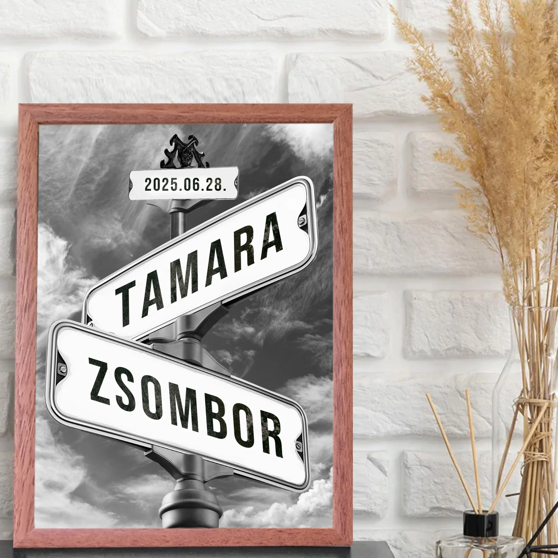 1-egyedi-ajandekok-frame-mockup-dio