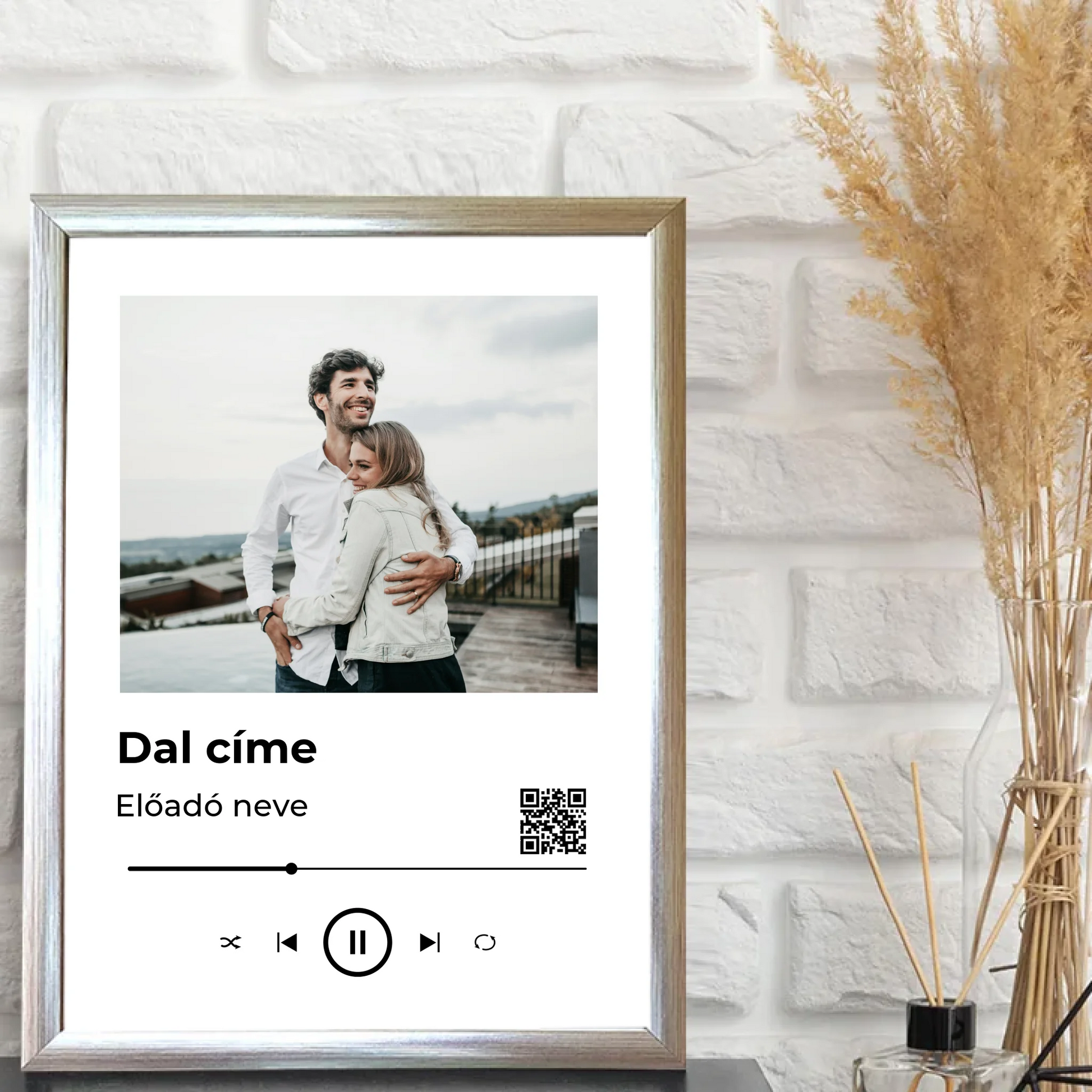 1-egyedi-ajandekok-frame-mockup-ezust
