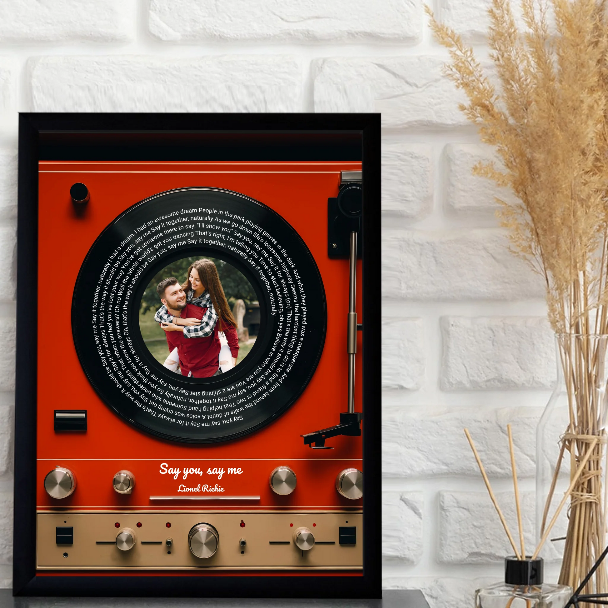 1-egyedi-ajandekok-frame-mockup-fekete