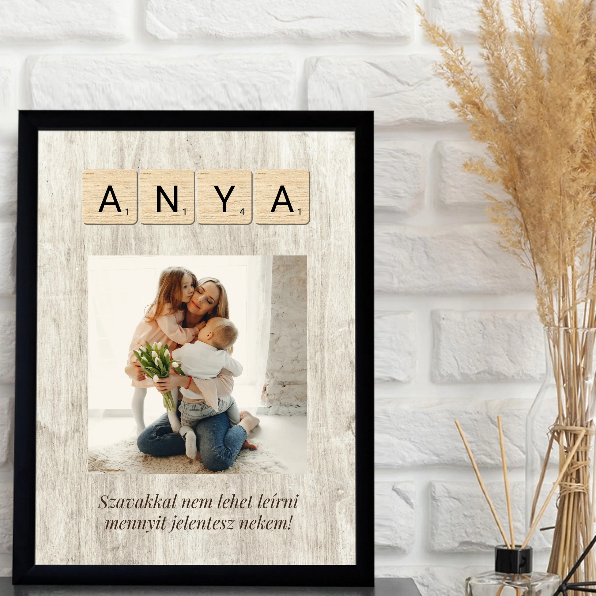 1-egyedi-ajandekok-frame-mockup-fekete
