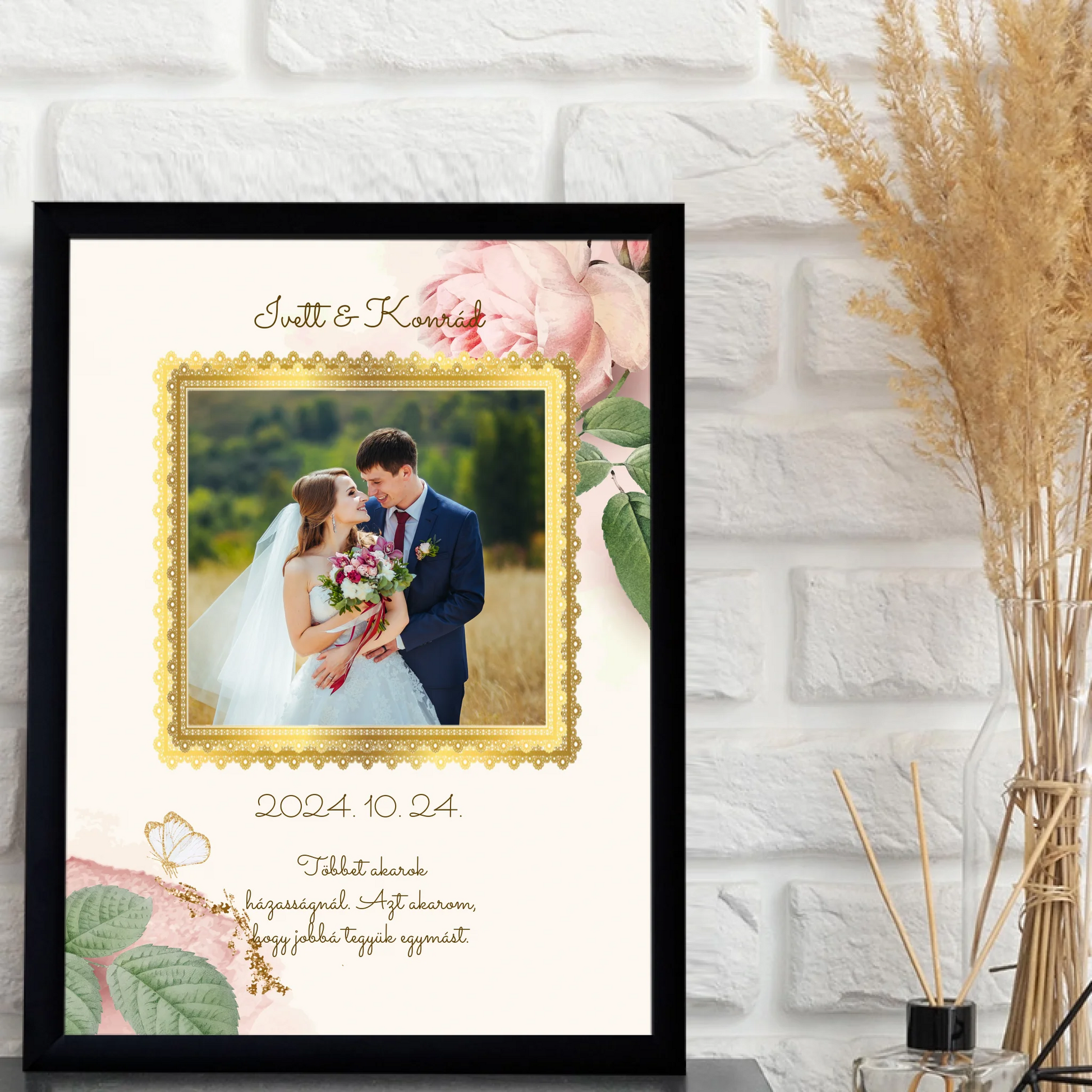1-egyedi-ajandekok-frame-mockup-fekete