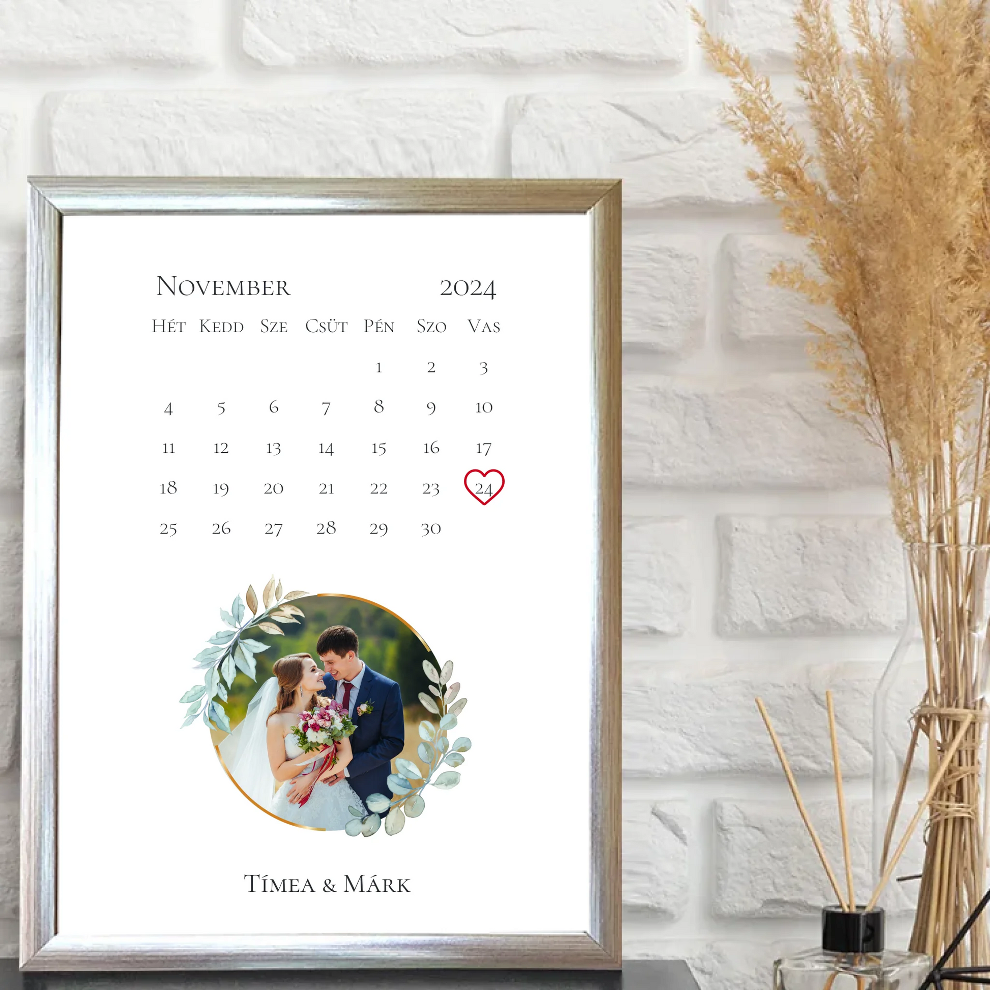 1-egyedi-ajandekok-frame-mockup-ezust