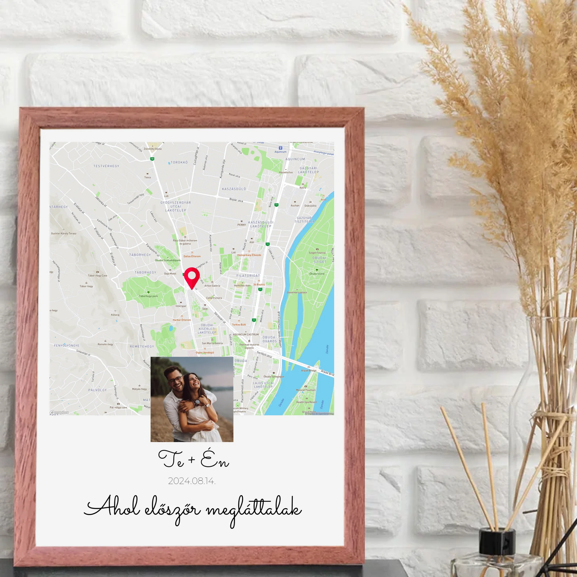 1-egyedi-ajandekok-frame-mockup-dio