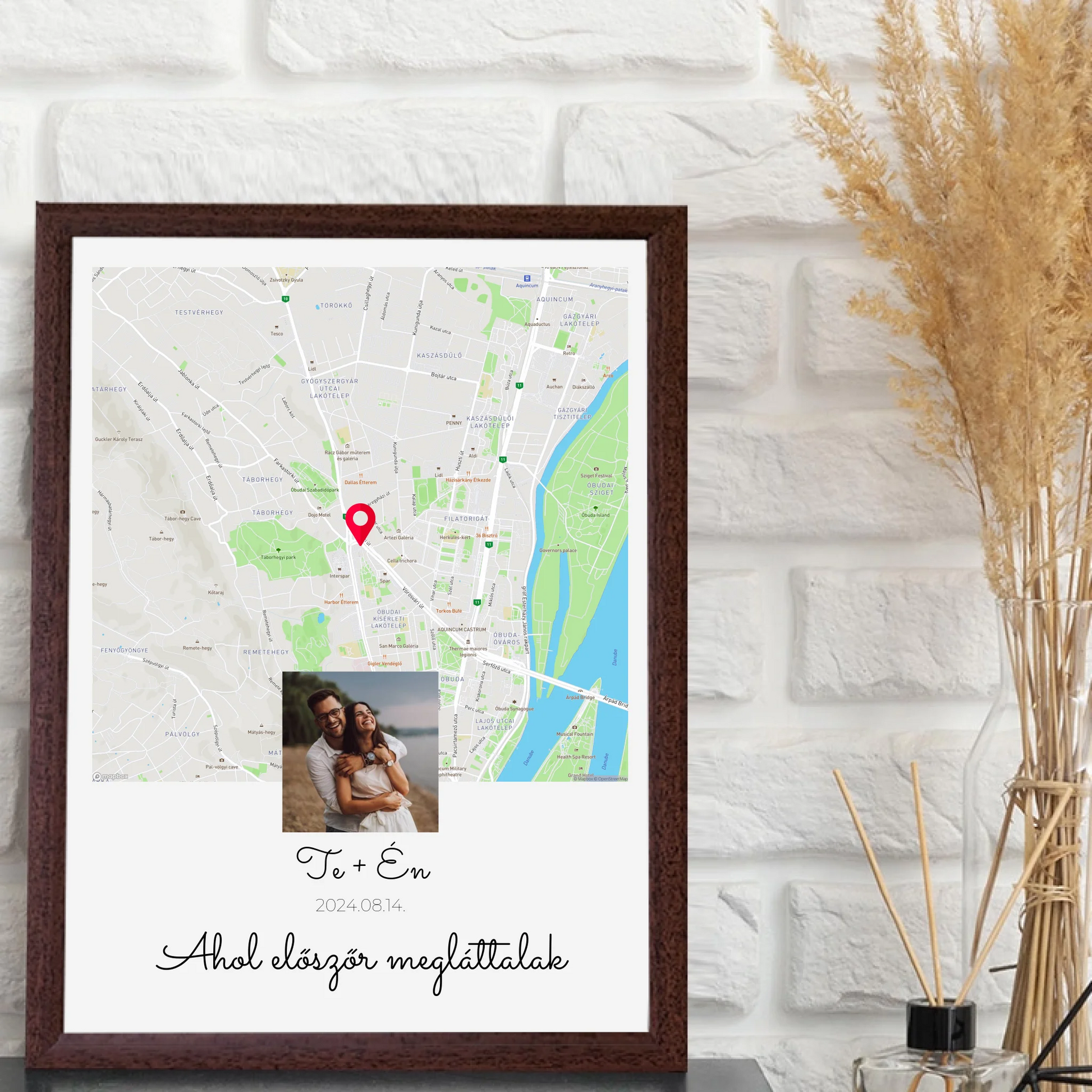 1-egyedi-ajandekok-frame-mockup-bukk
