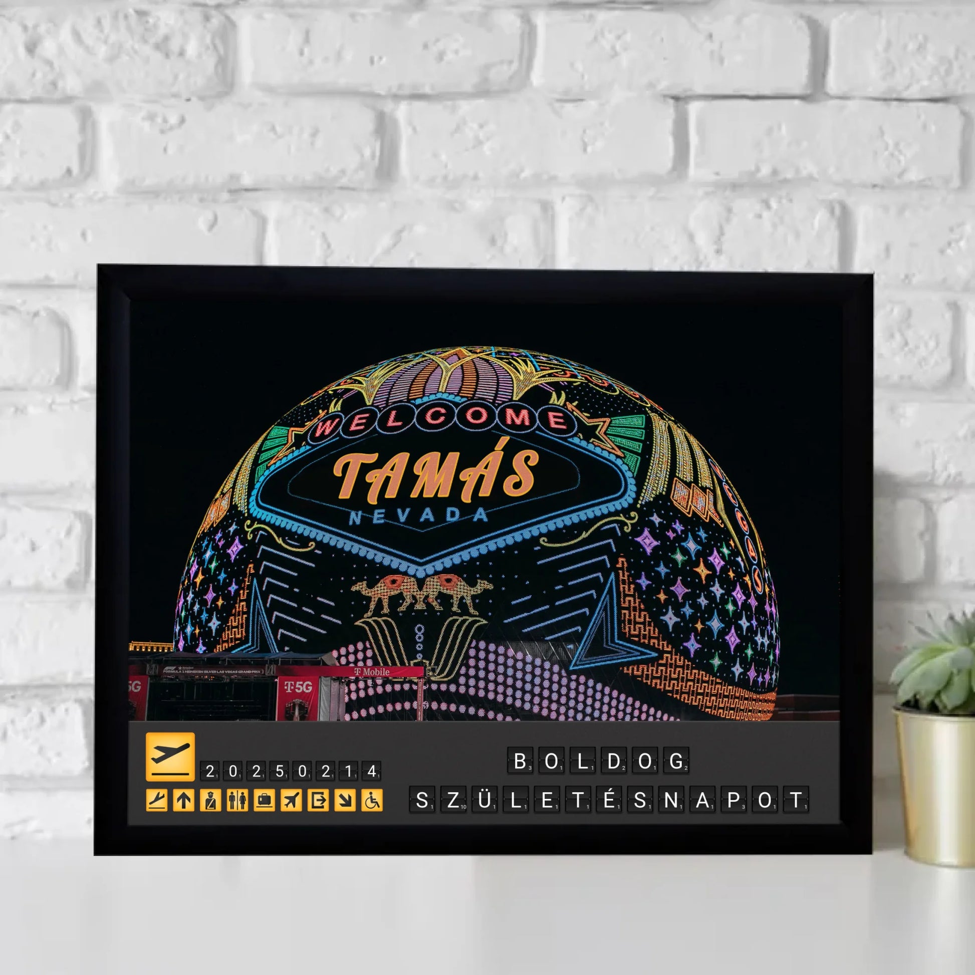 fekete-egyedi-ajandekok-frame-mockup-1