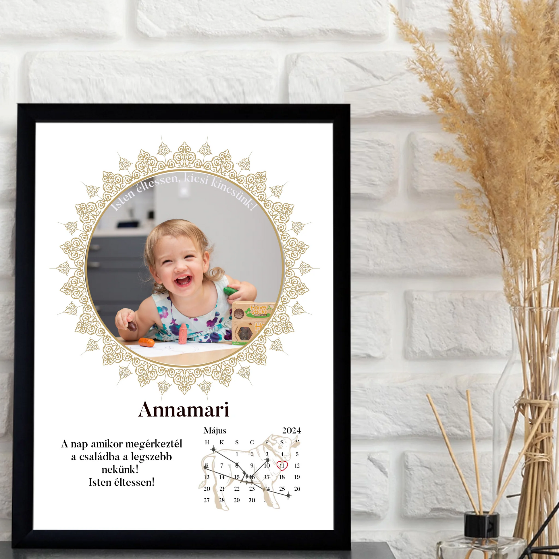 1-egyedi-ajandekok-frame-mockup-fekete