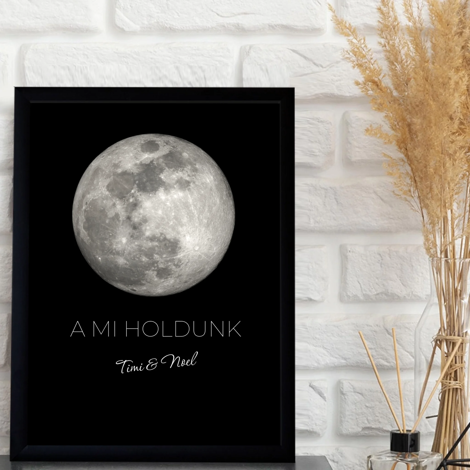 1-egyedi-ajandekok-frame-mockup-fekete