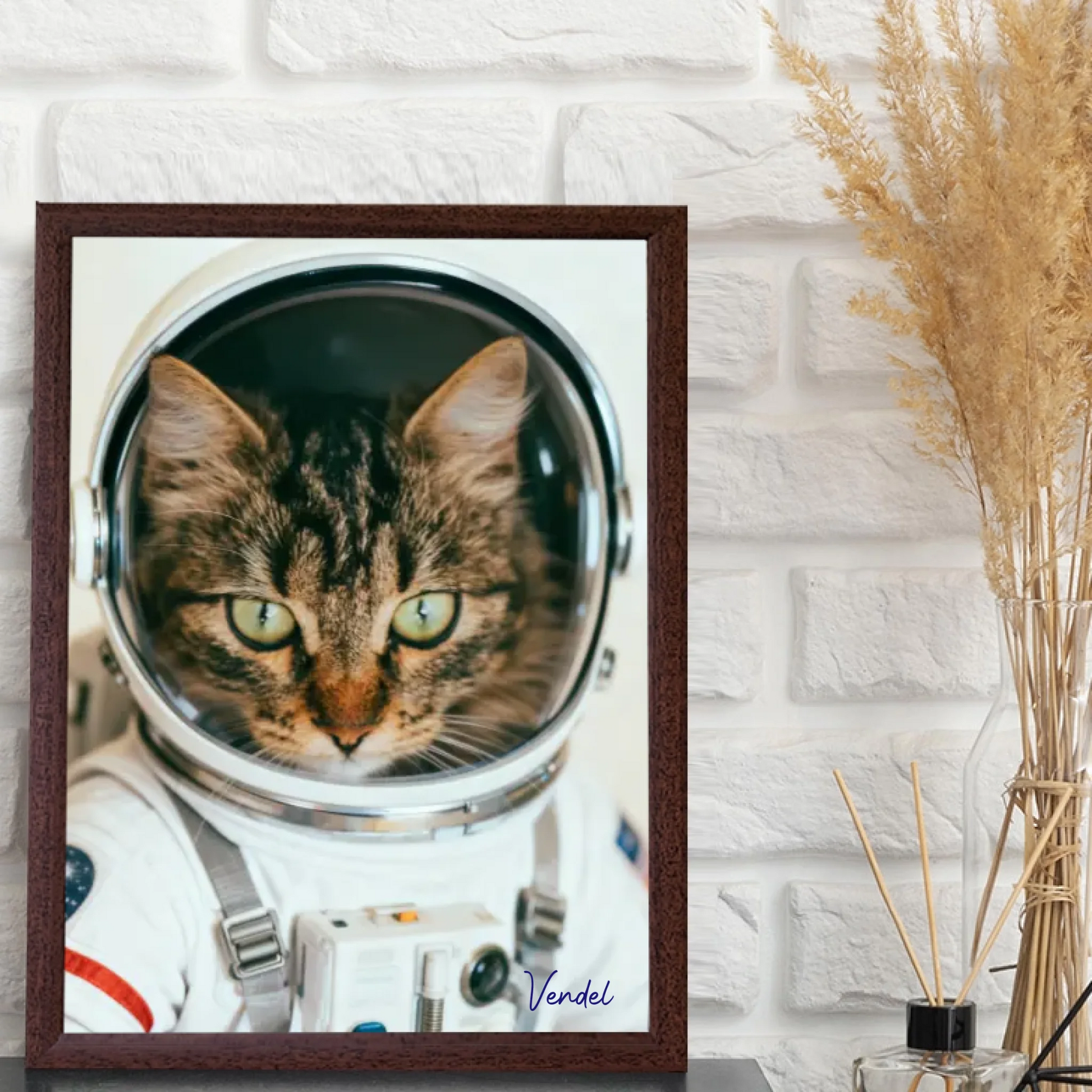 1-egyedi-ajandekok-frame-mockup-bukk