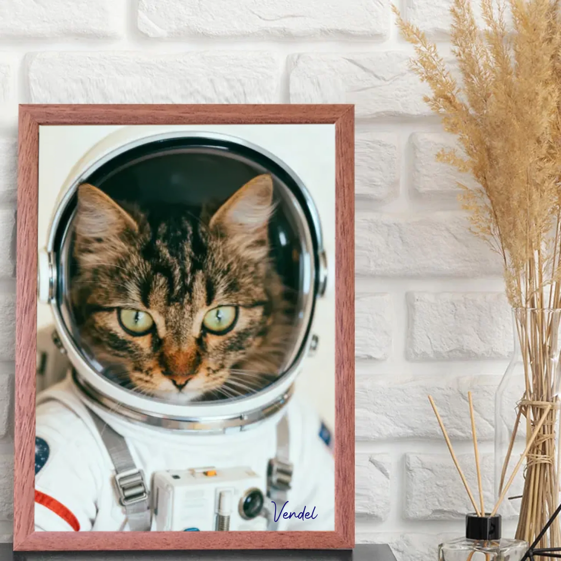 1-egyedi-ajandekok-frame-mockup-dio