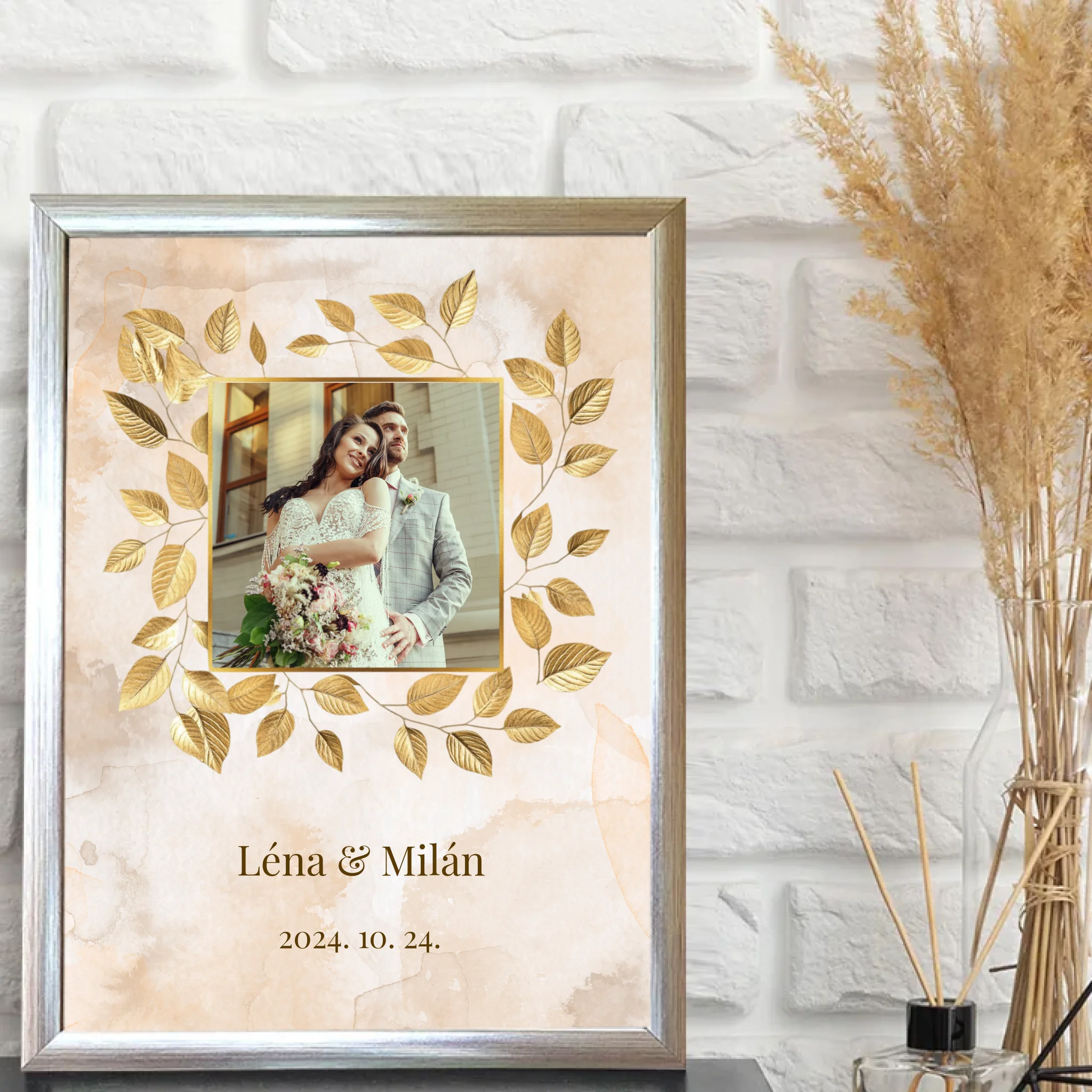 1-egyedi-ajandekok-frame-mockup-ezust