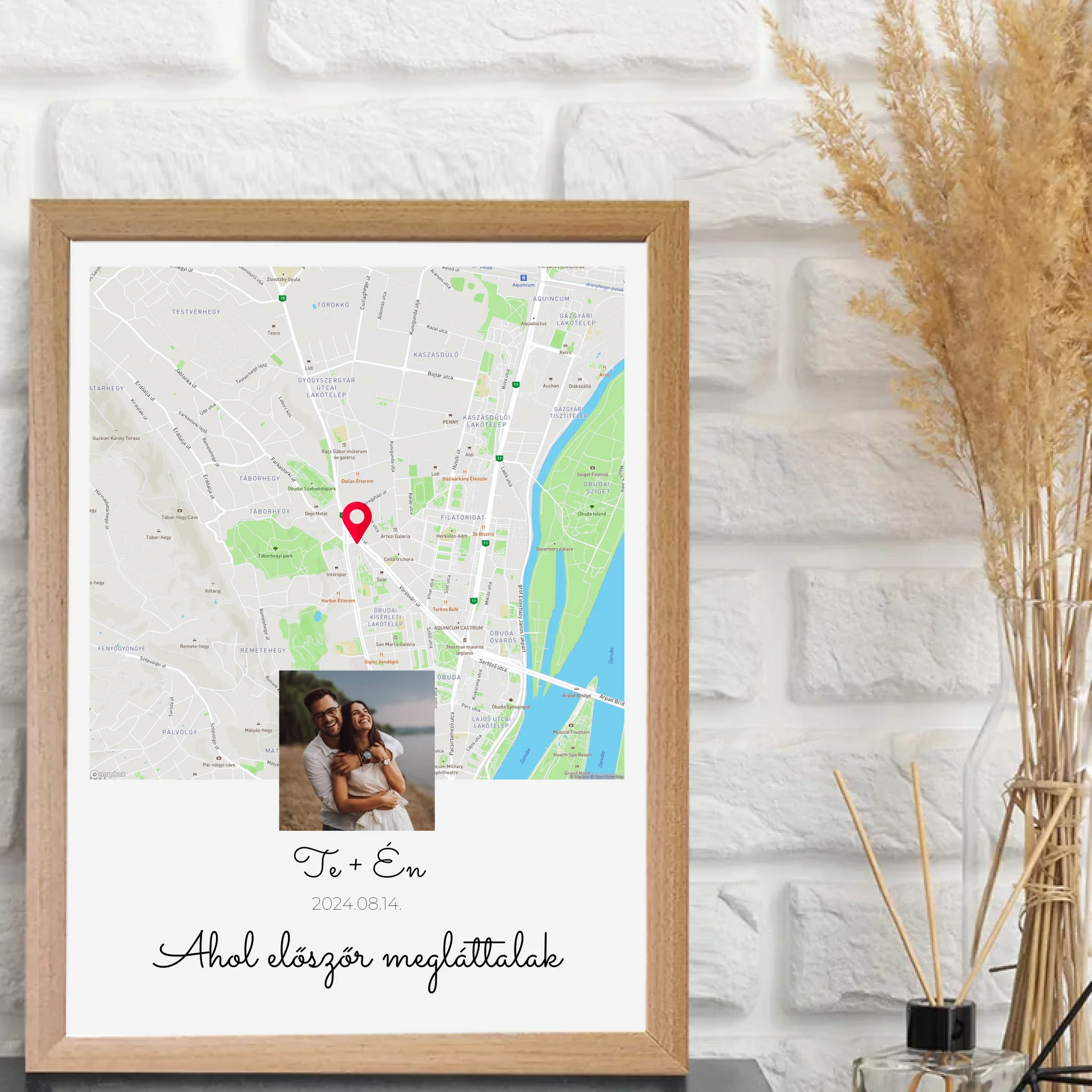 1-egyedi-ajandekok-frame-mockup-natur