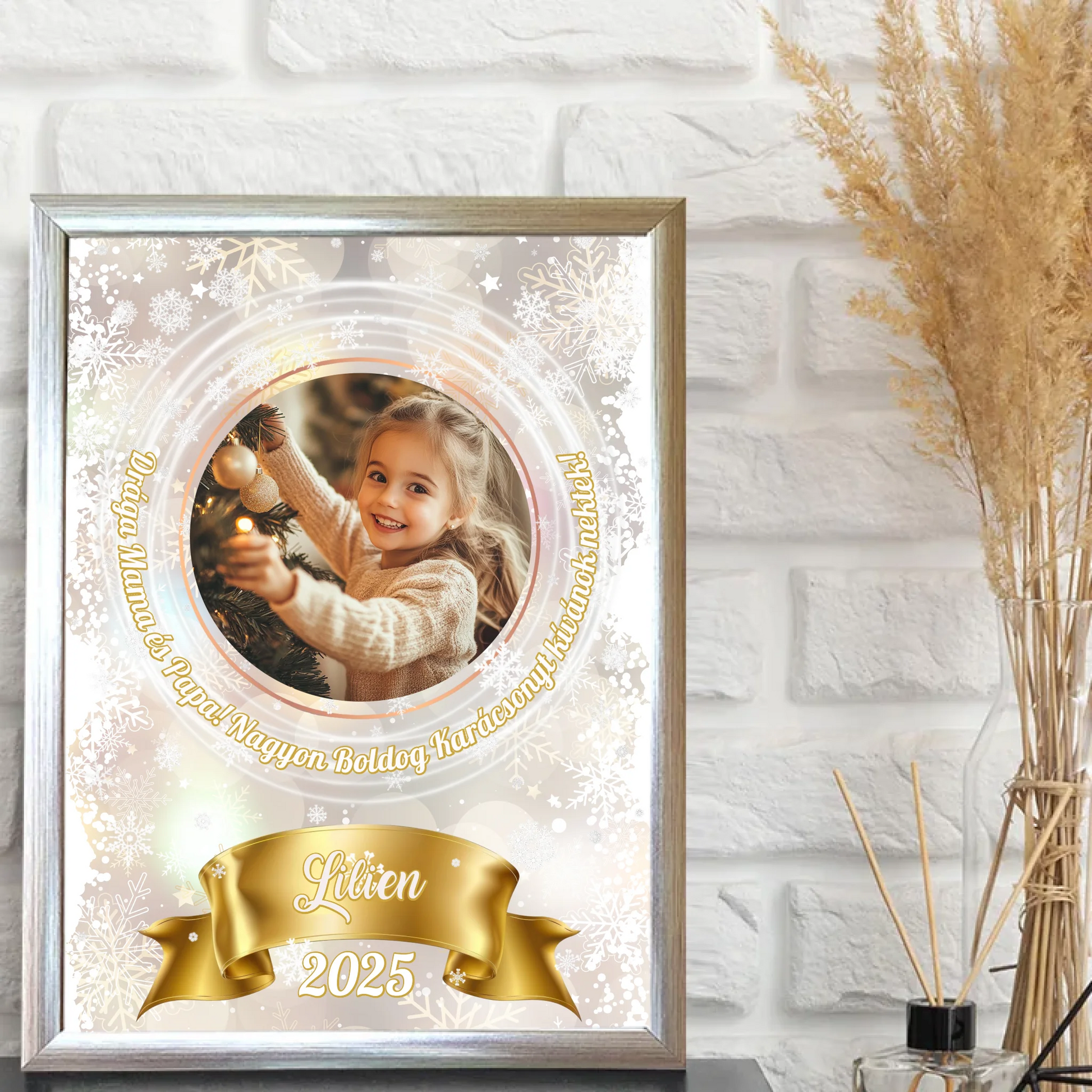 1-egyedi-ajandekok-frame-mockup-ezust