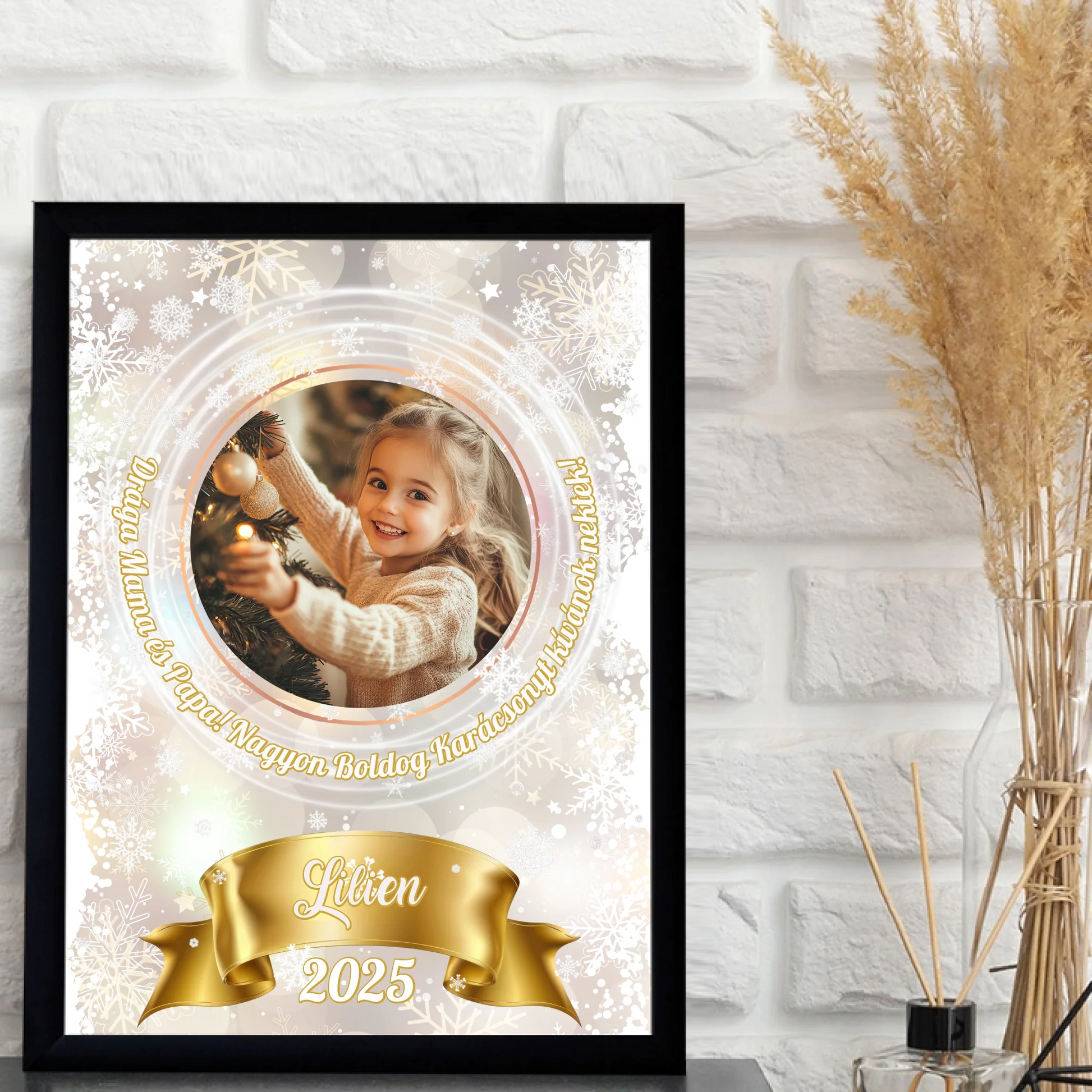 1-egyedi-ajandekok-frame-mockup-fekete