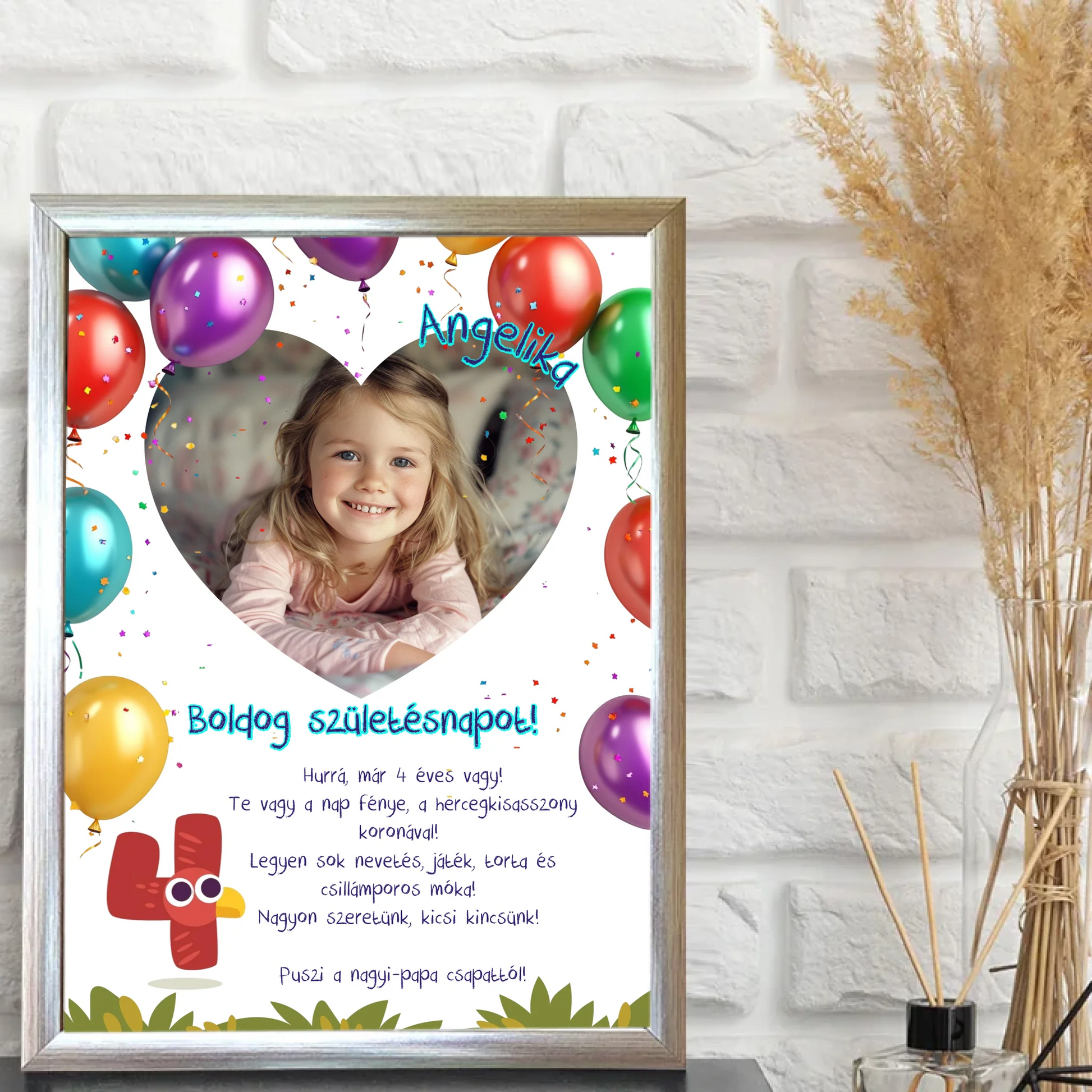 1-egyedi-ajandekok-frame-mockup-ezust