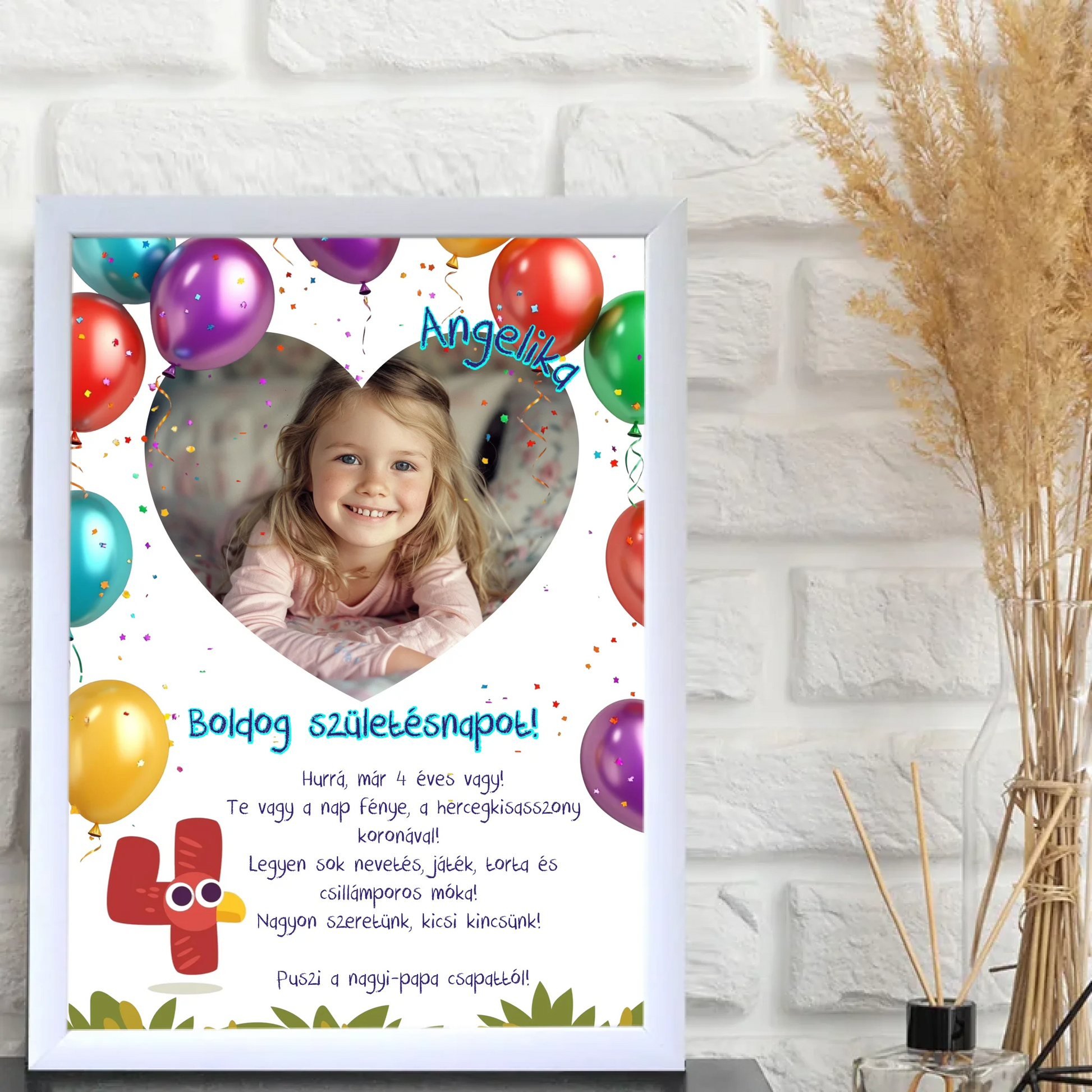 1-egyedi-ajandekok-frame-mockup-feher