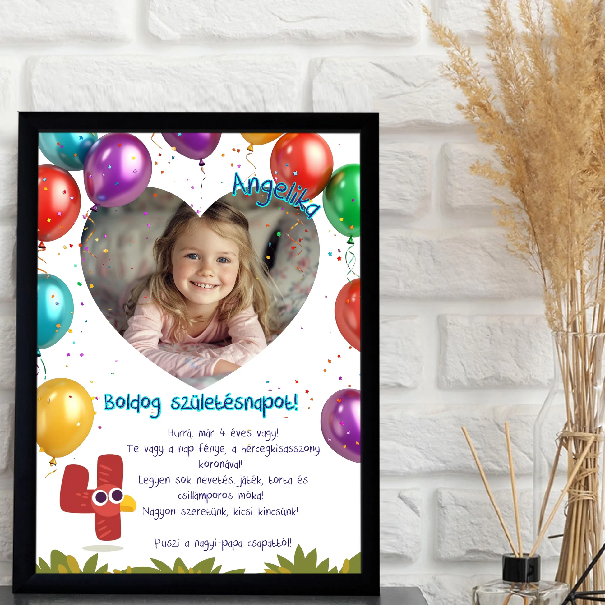 1-egyedi-ajandekok-frame-mockup-fekete