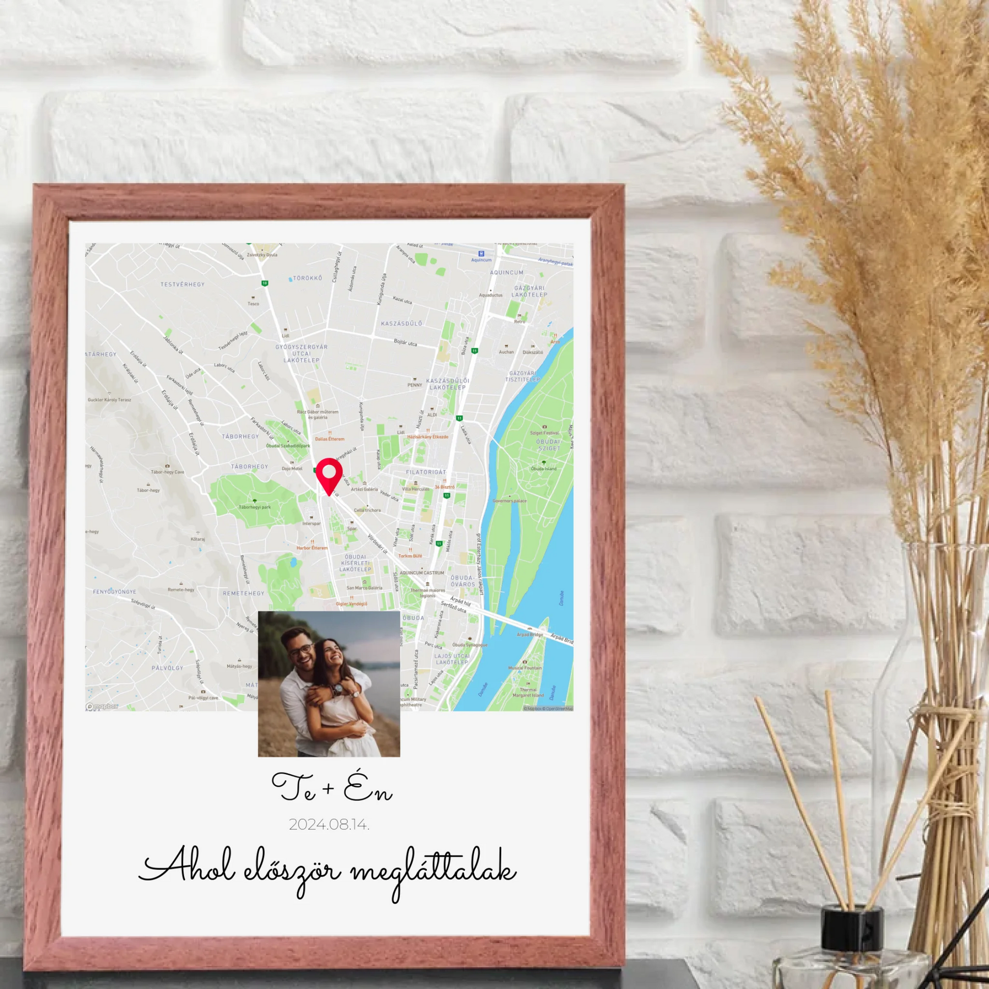 1-egyedi-ajandekok-frame-mockup-dio