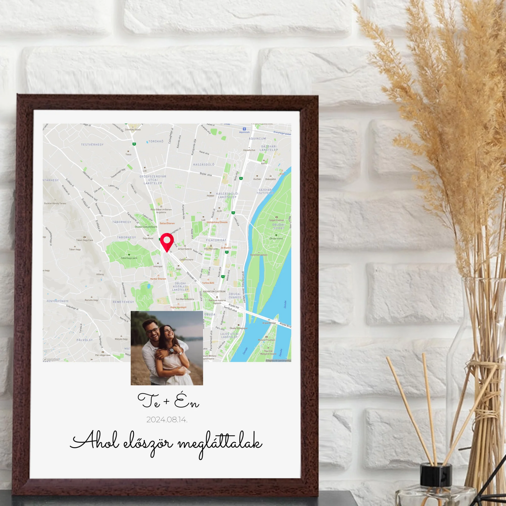 1-egyedi-ajandekok-frame-mockup-bukk