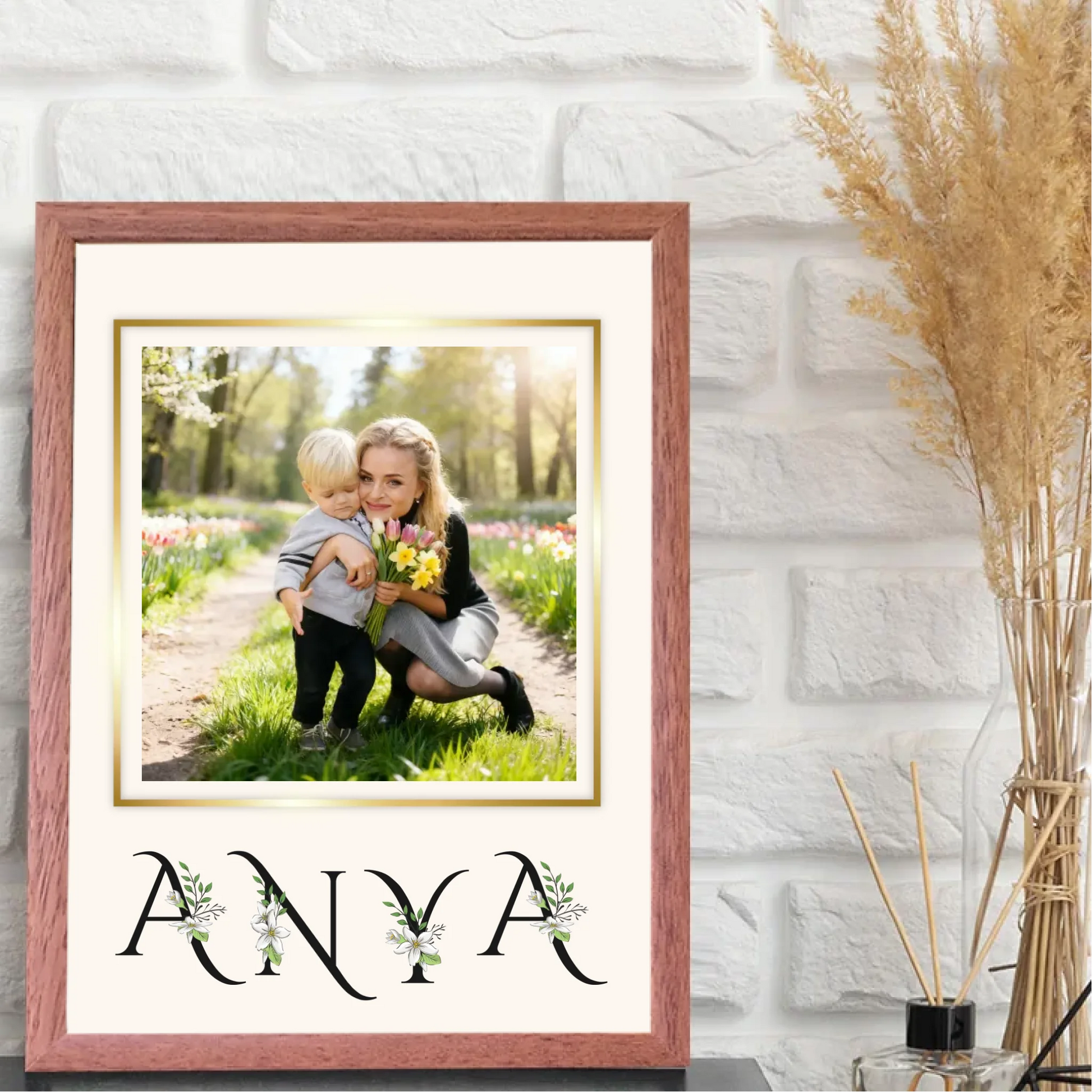 1-egyedi-ajandekok-frame-mockup-dio
