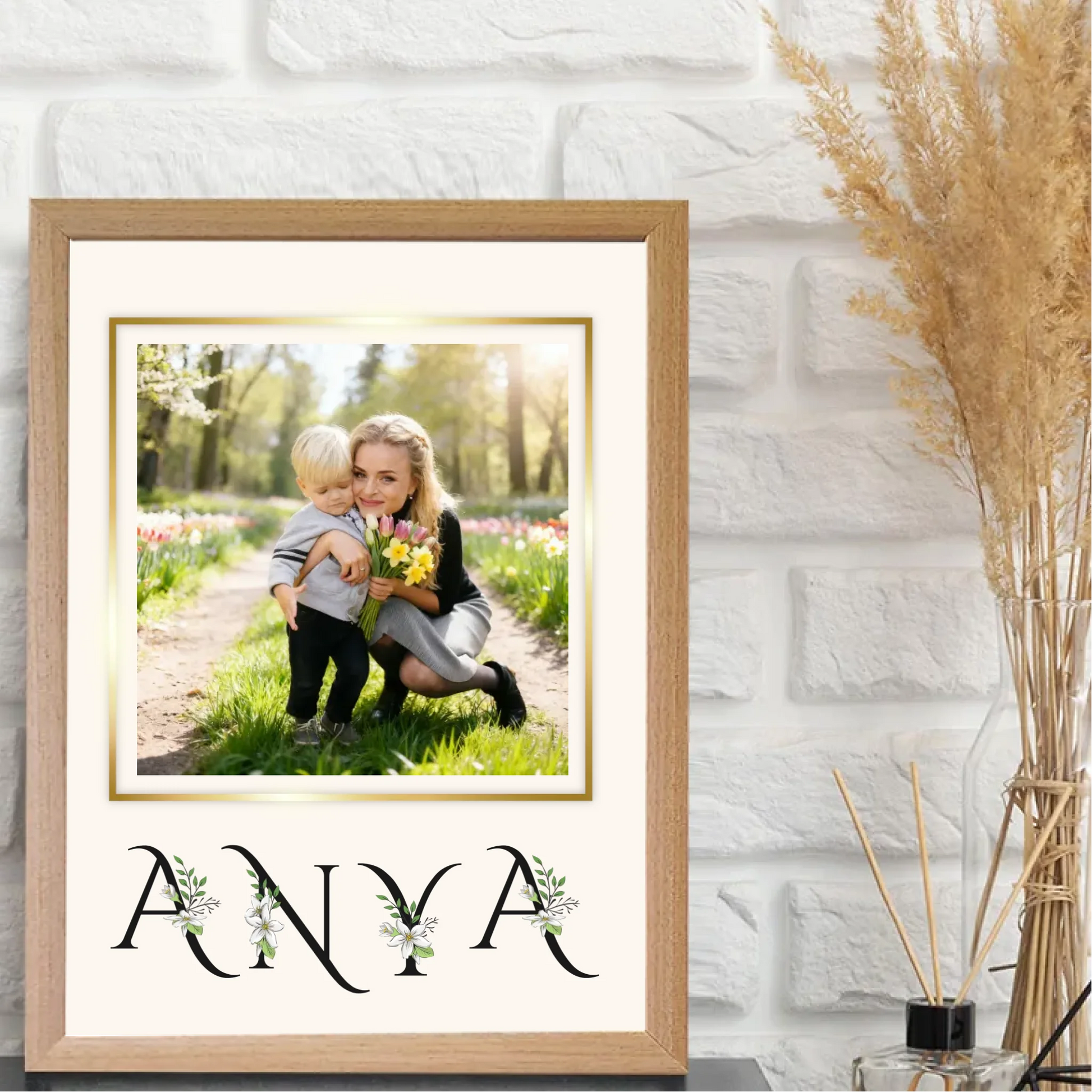 1-egyedi-ajandekok-frame-mockup-natur