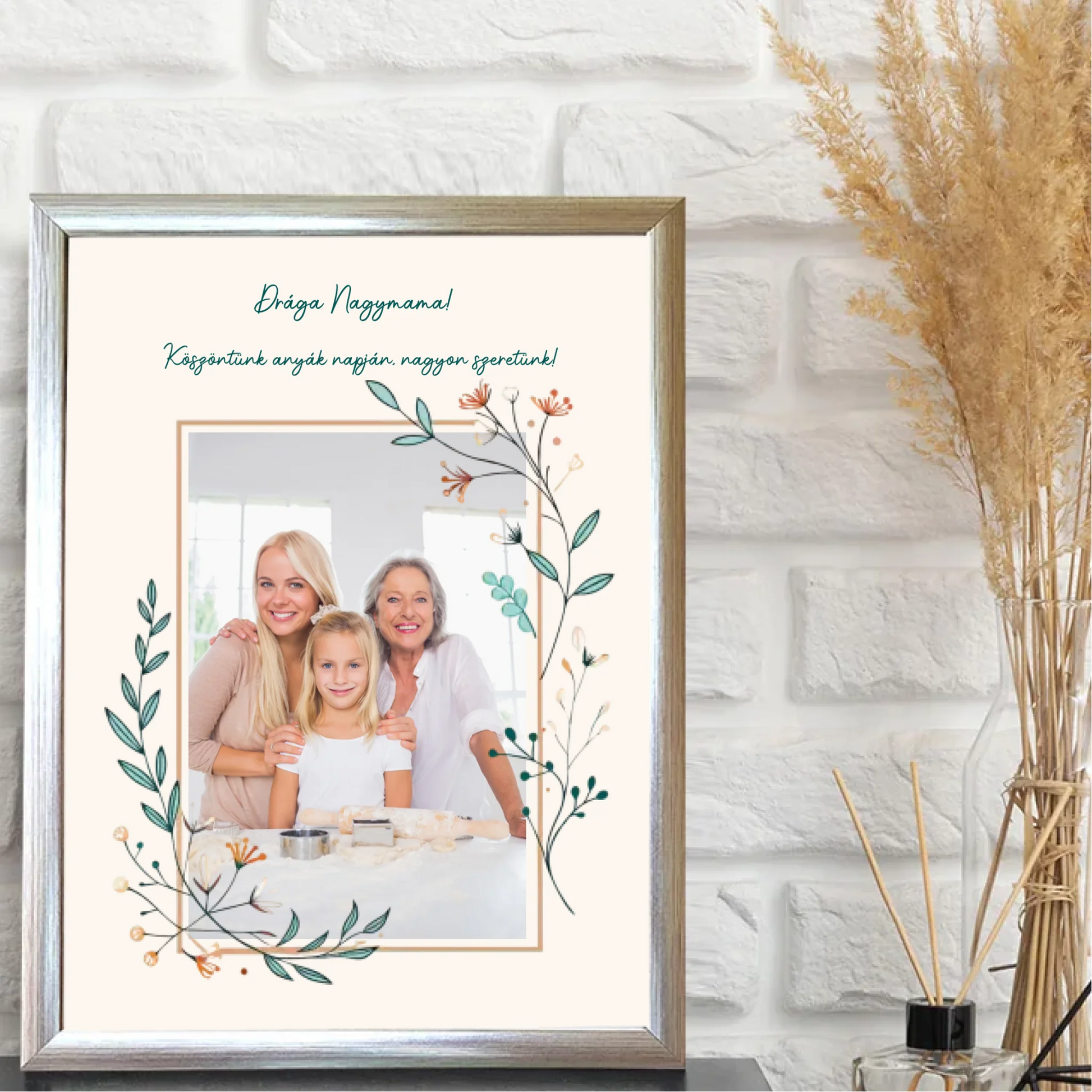 1-egyedi-ajandekok-frame-mockup-ezust