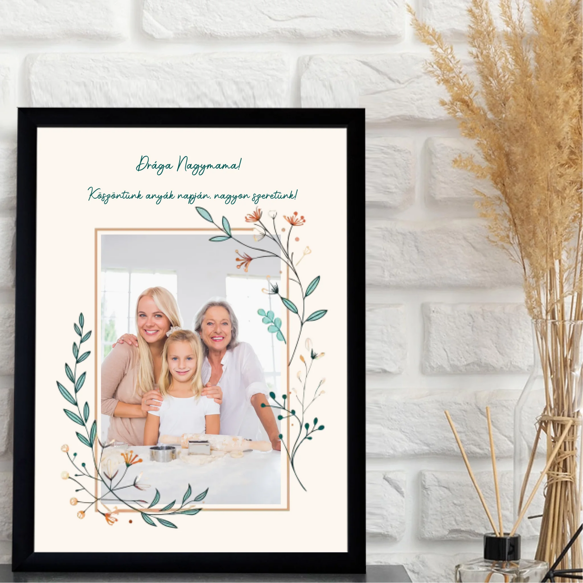 1-egyedi-ajandekok-frame-mockup-fekete
