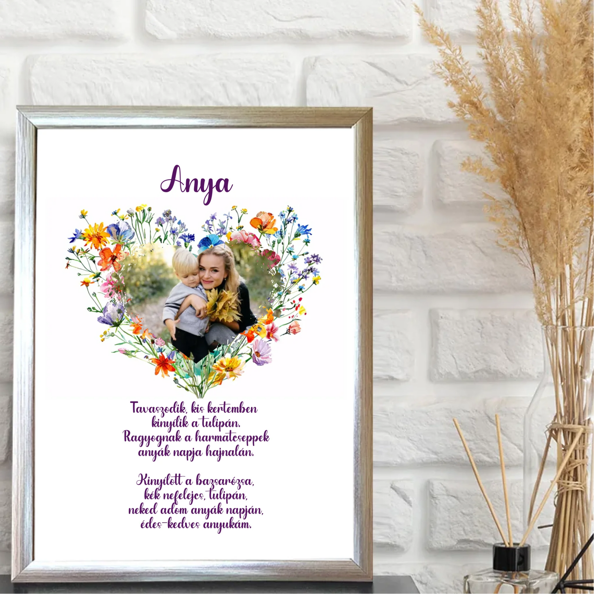 1-egyedi-ajandekok-frame-mockup-ezust