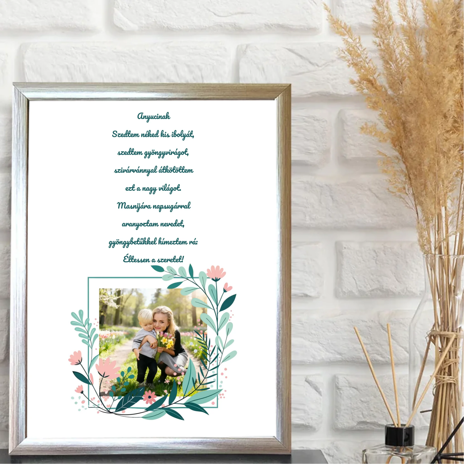 1-egyedi-ajandekok-frame-mockup-ezust