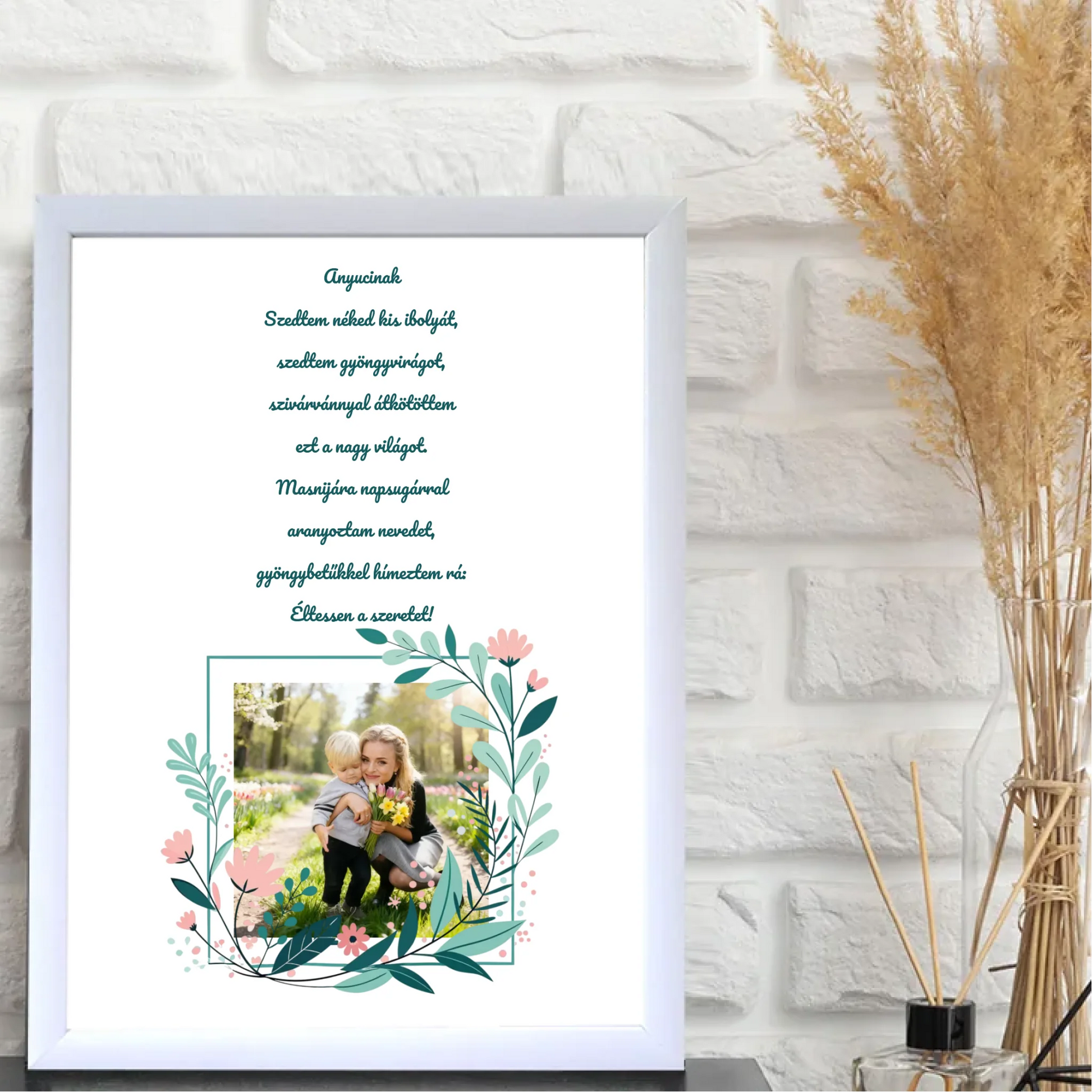 1-egyedi-ajandekok-frame-mockup-feher
