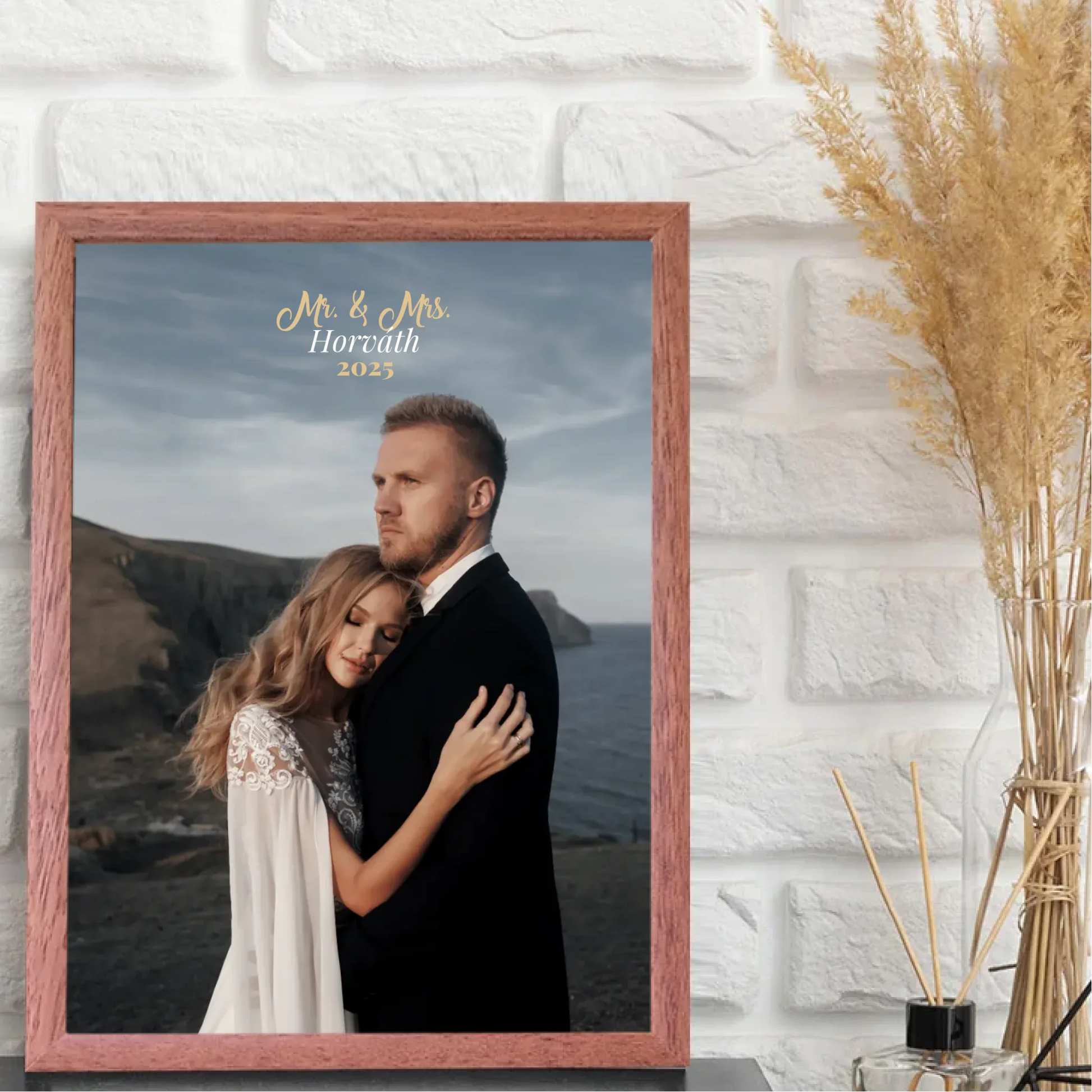 1-egyedi-ajandekok-frame-mockup-dio
