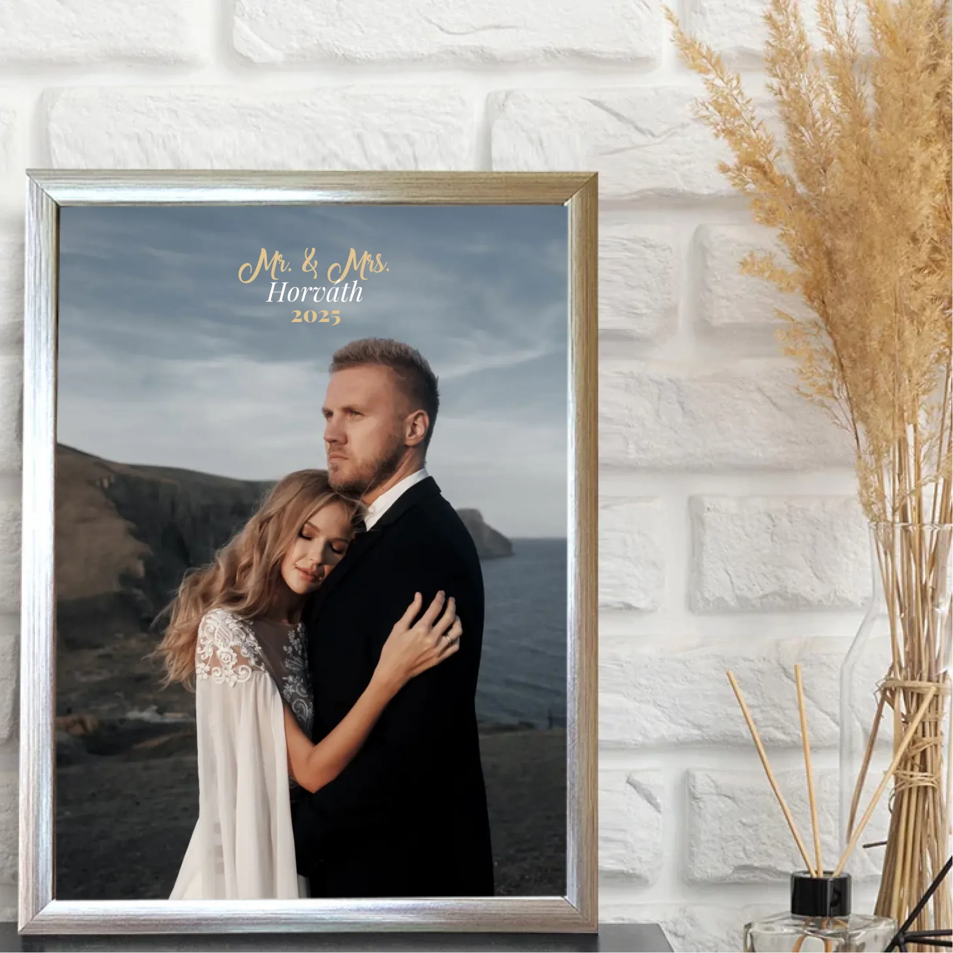 1-egyedi-ajandekok-frame-mockup-ezust