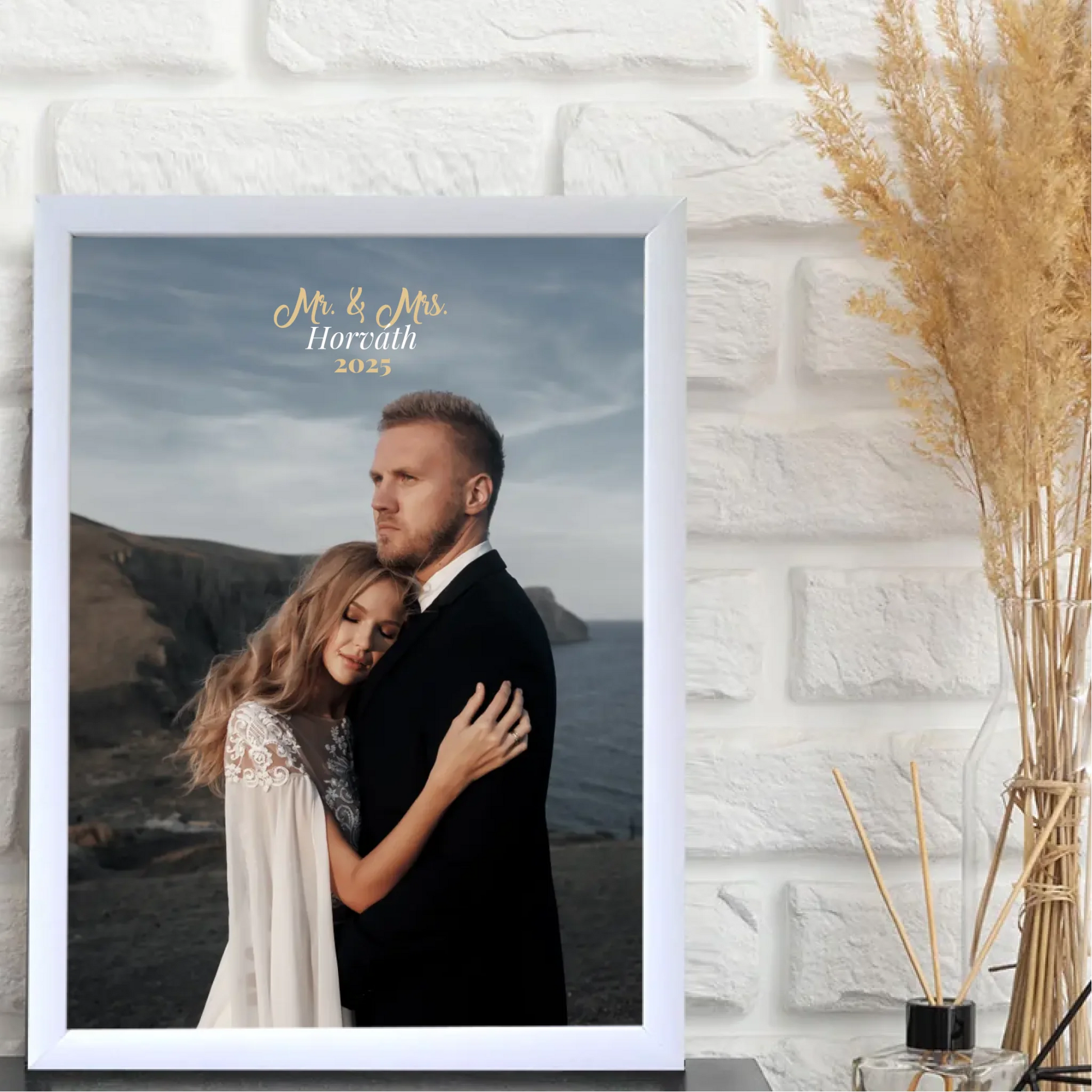 1-egyedi-ajandekok-frame-mockup-feher