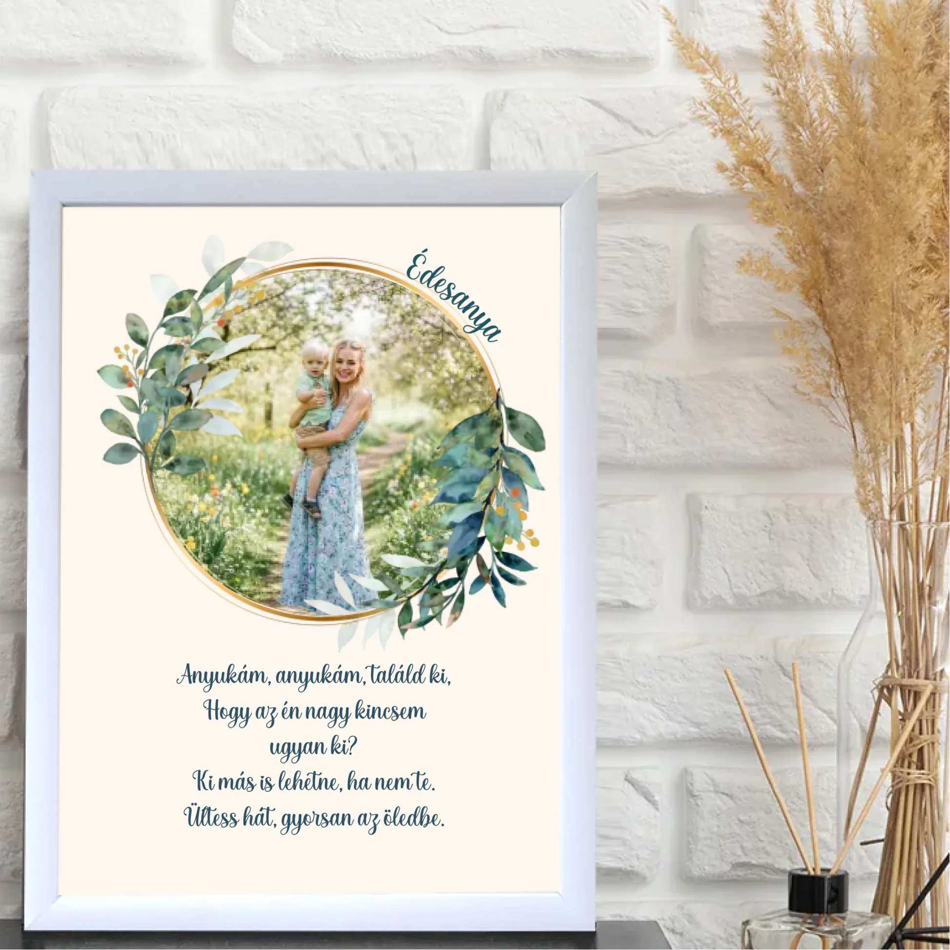 1-egyedi-ajandekok-frame-mockup-feher