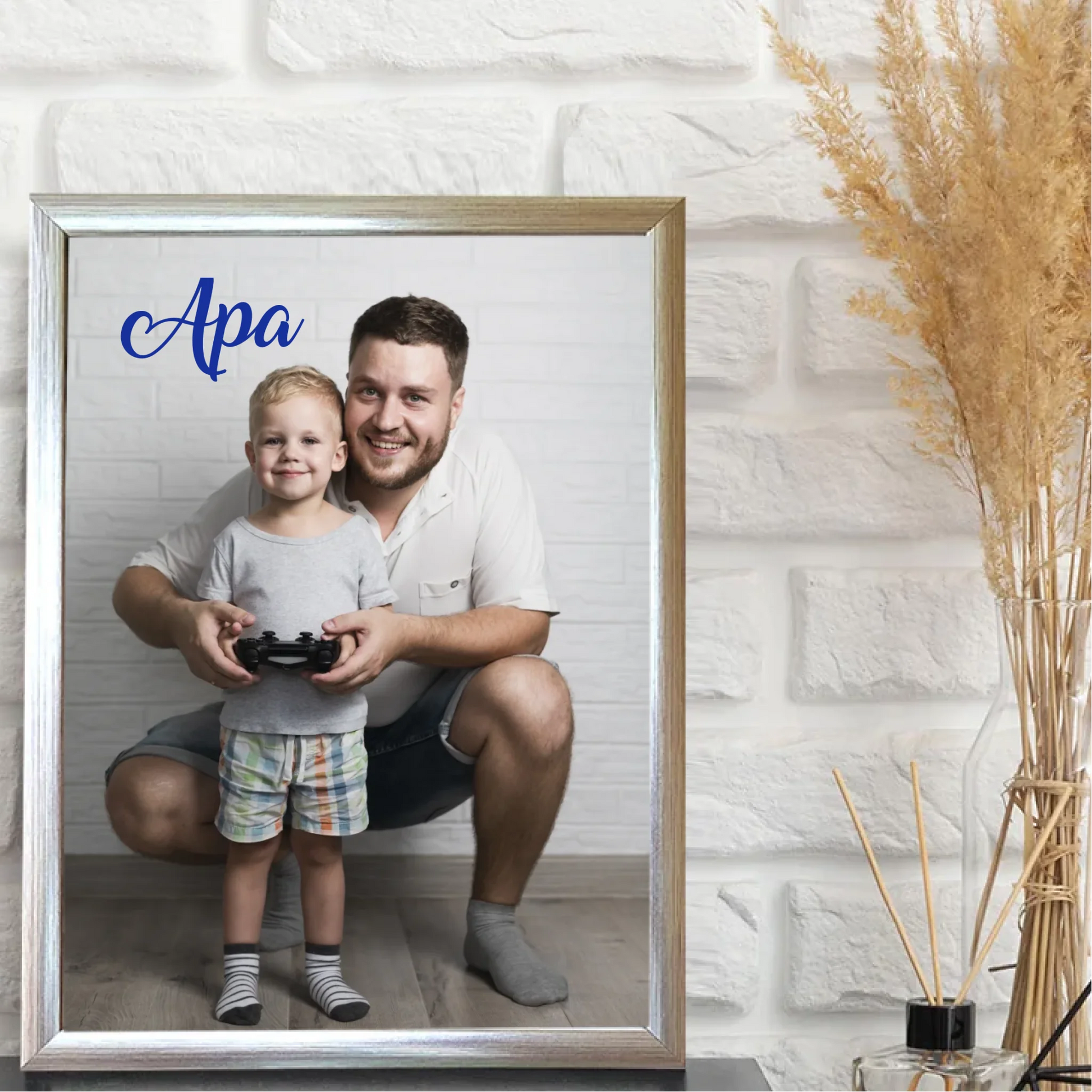 1-egyedi-ajandekok-frame-mockup-ezust